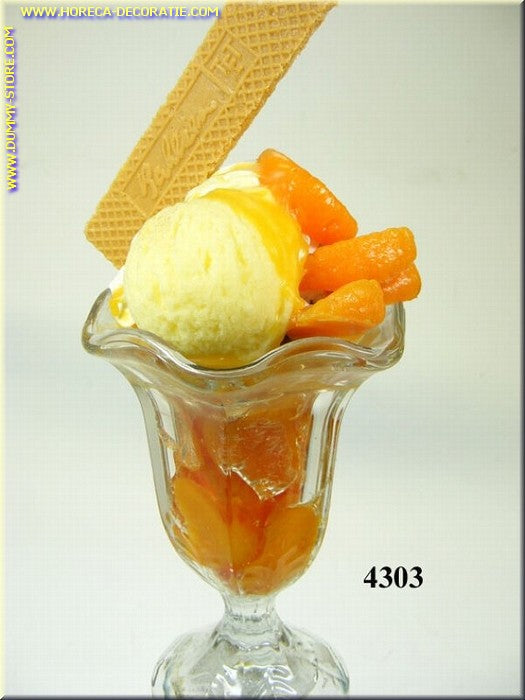Eisbecher-Mandarinen-Attrappe